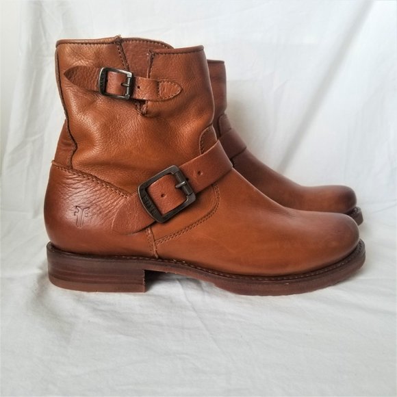 Frye Veronica 6" Shortie Ankle Boots Sz 8.5 NWOT. - Picture 3 of 4